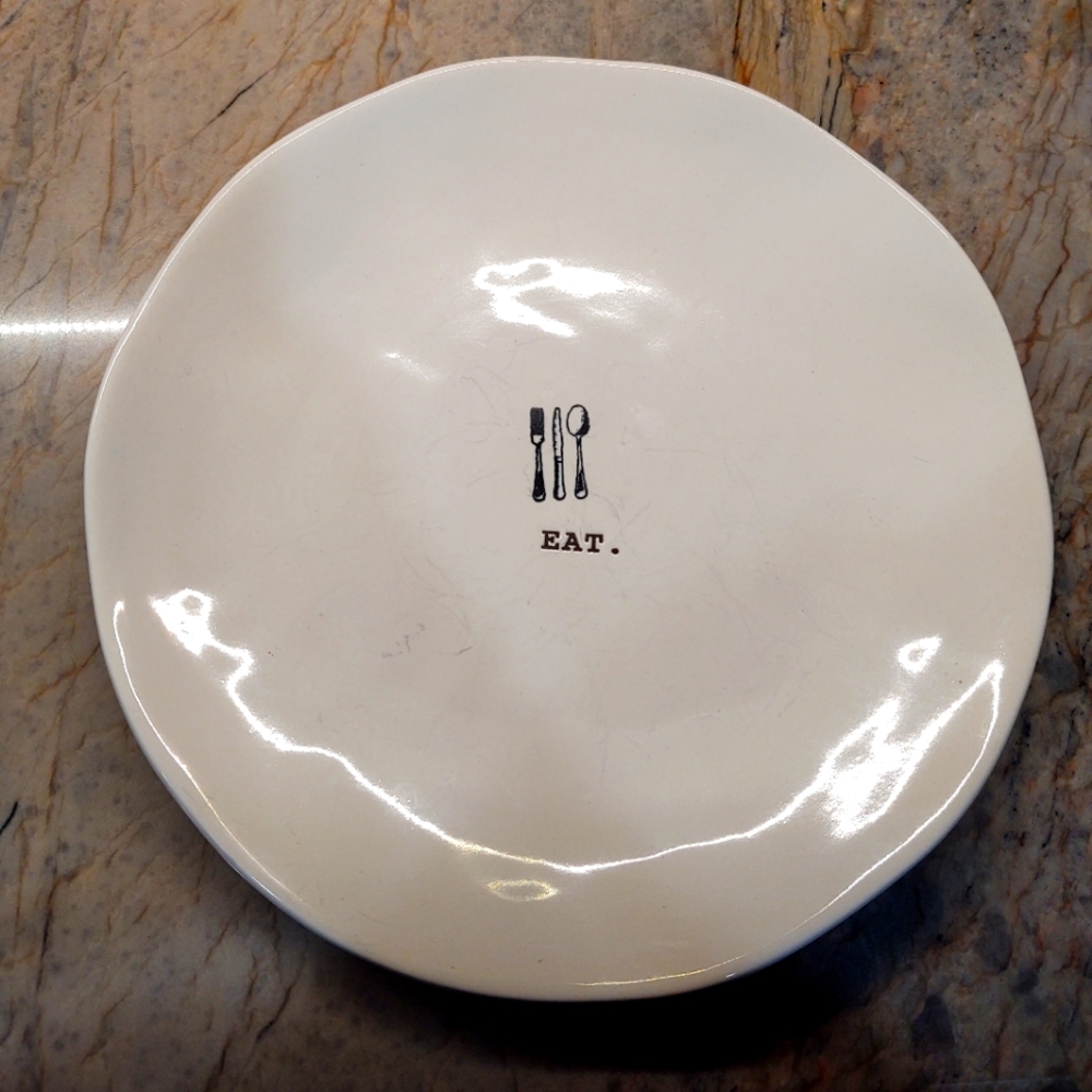 🍽 Rae Dunn "EAT" small plate